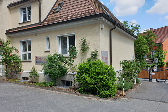physio_gebäude.jpg 